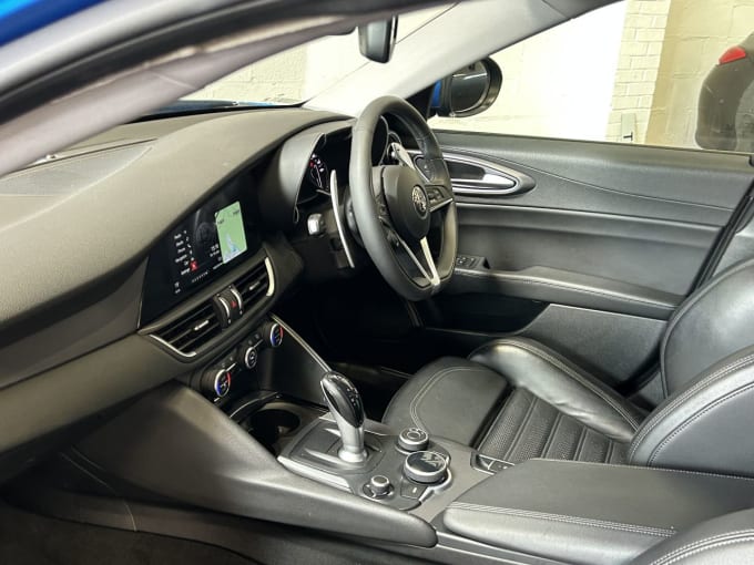 2025 Alfa Romeo Giulia
