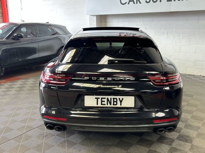 2025 Porsche Panamera