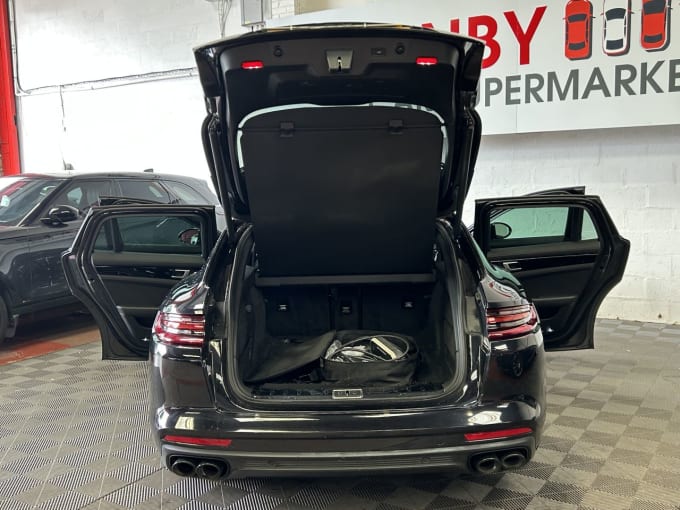 2025 Porsche Panamera