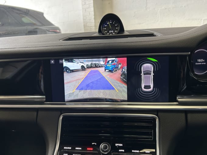 2025 Porsche Panamera