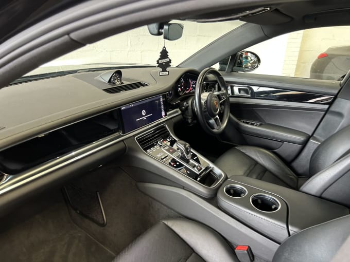 2025 Porsche Panamera