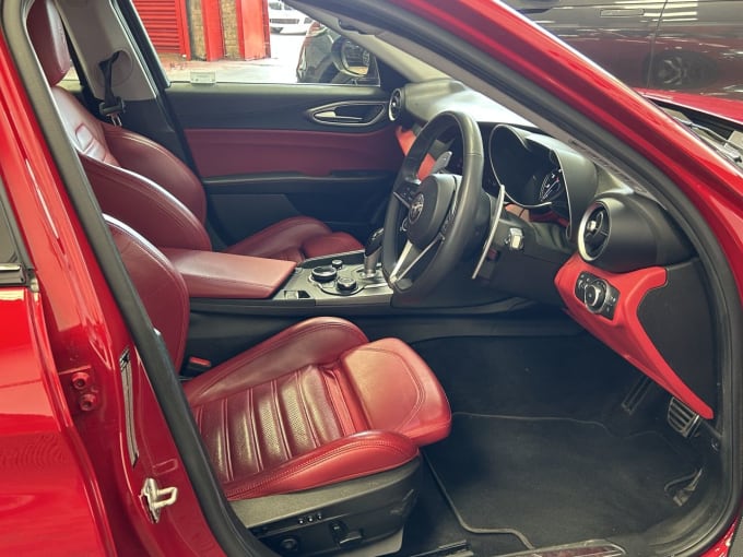 2025 Alfa Romeo Giulia