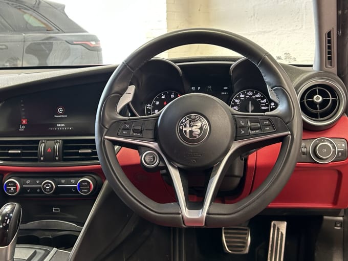 2025 Alfa Romeo Giulia