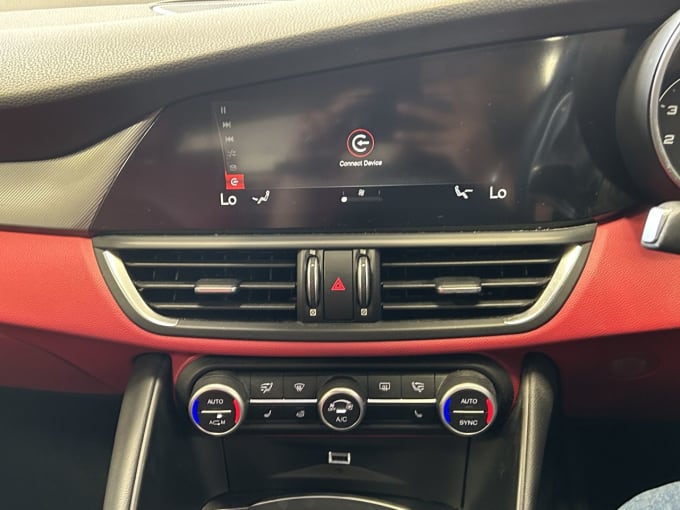 2025 Alfa Romeo Giulia