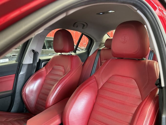 2025 Alfa Romeo Giulia