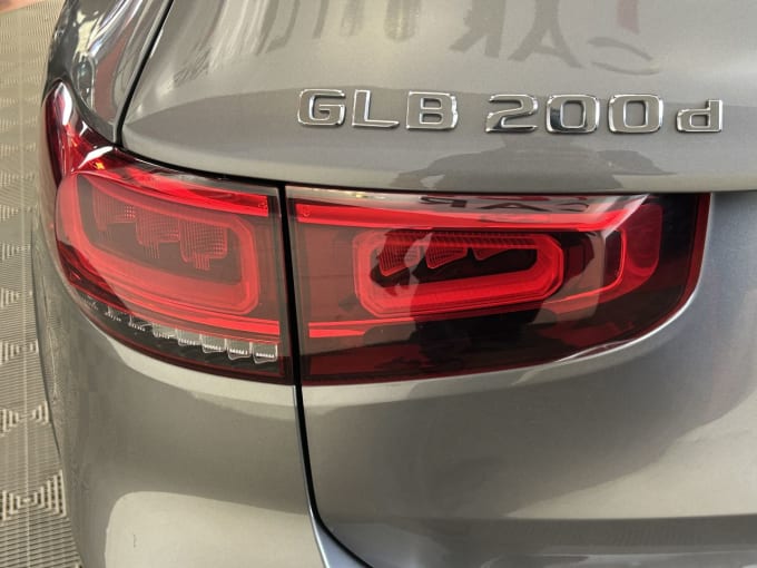 2025 Mercedes-benz Glb