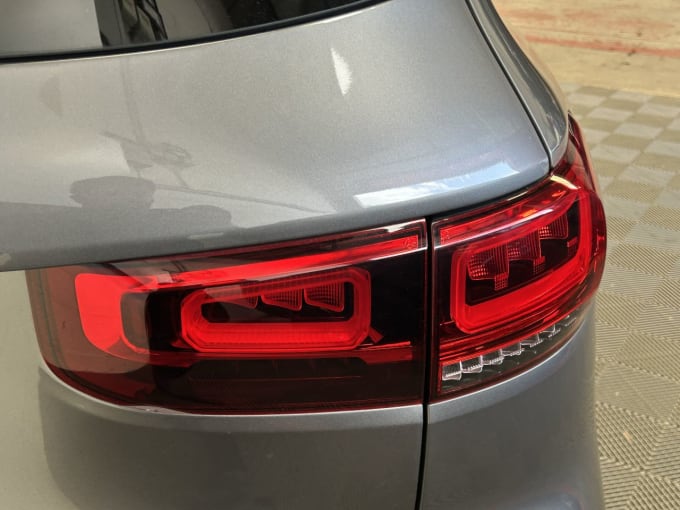 2025 Mercedes-benz Glb