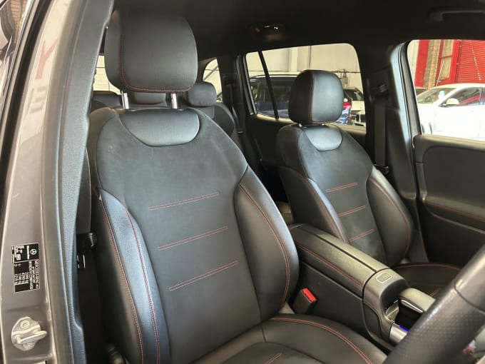 2025 Mercedes-benz Glb