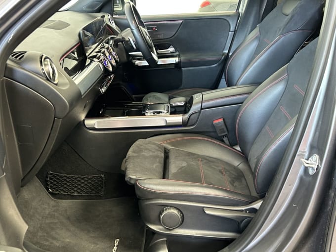 2025 Mercedes-benz Glb