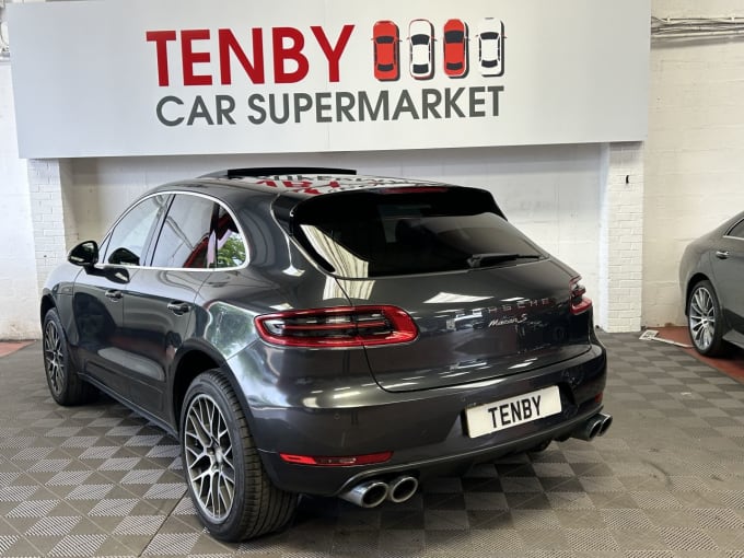 2025 Porsche Macan