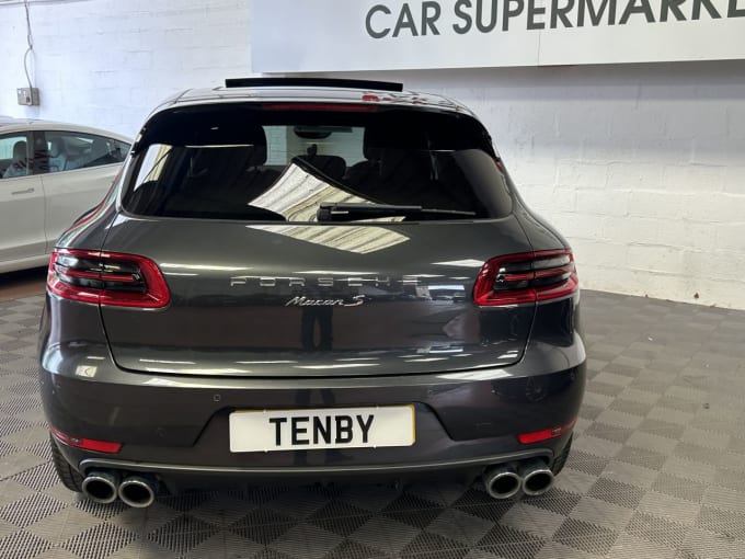 2025 Porsche Macan