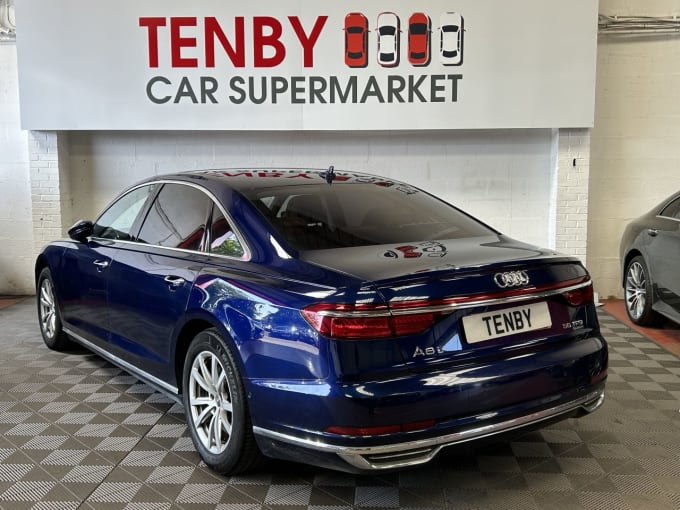 2025 Audi A8