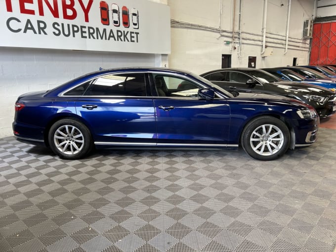 2025 Audi A8