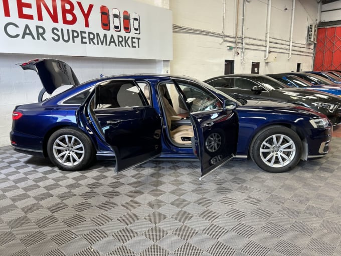 2025 Audi A8