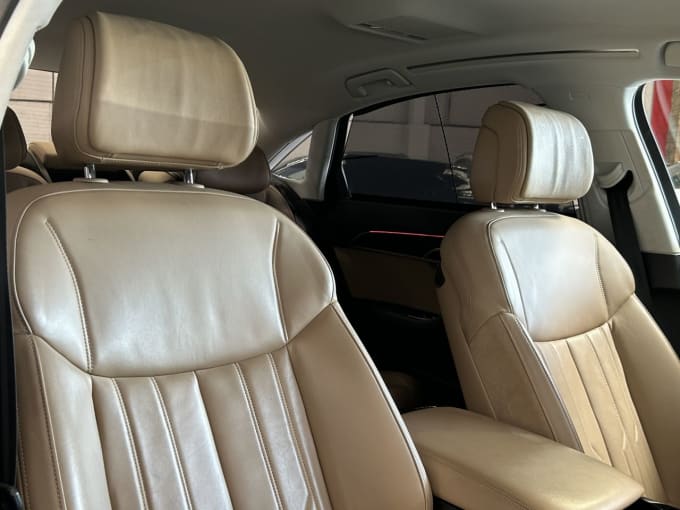 2025 Audi A8