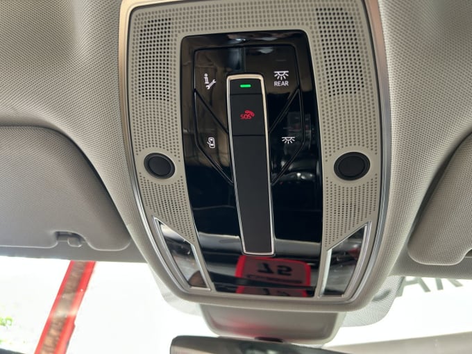 2025 Audi A8