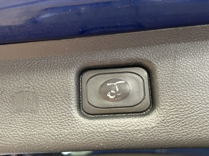 2025 Ford S-max