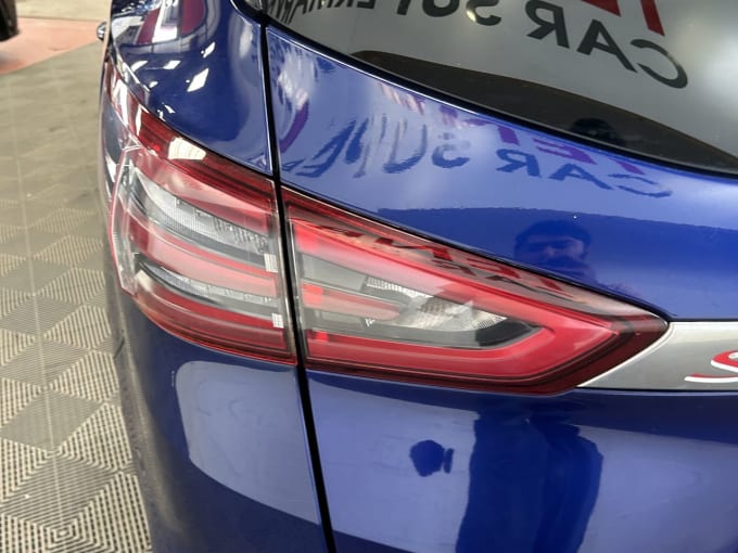 2025 Ford S-max