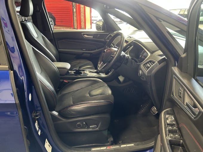 2025 Ford S-max
