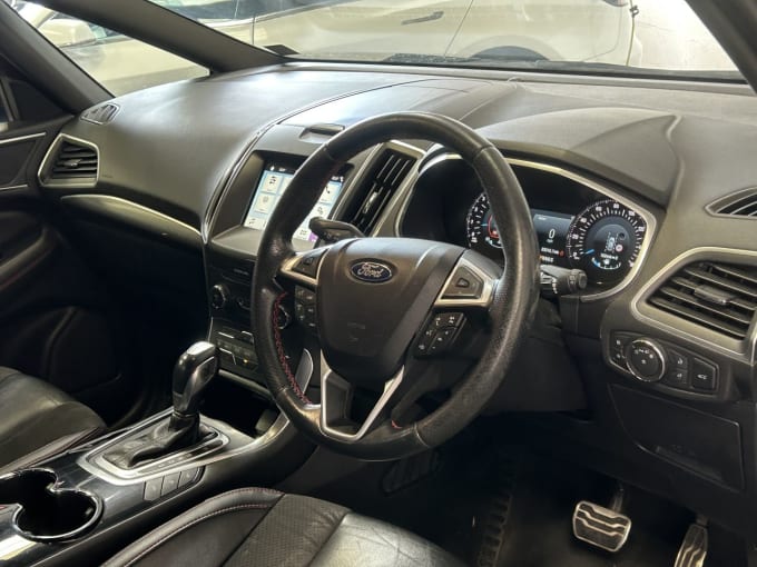 2025 Ford S-max