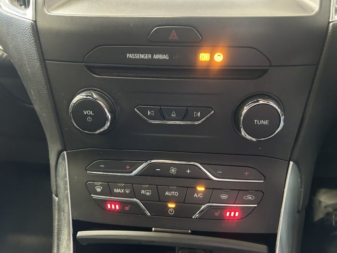 2025 Ford S-max