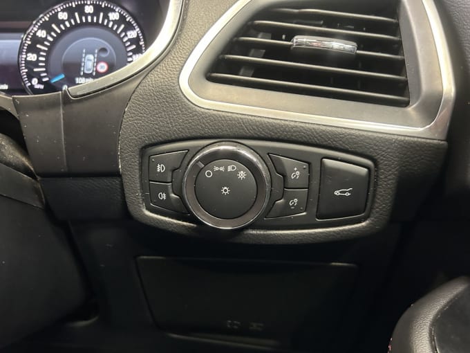 2025 Ford S-max