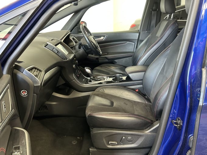 2025 Ford S-max