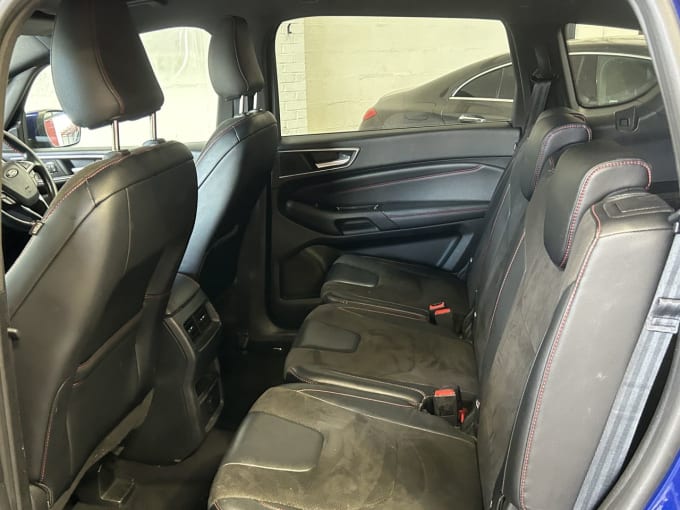2025 Ford S-max