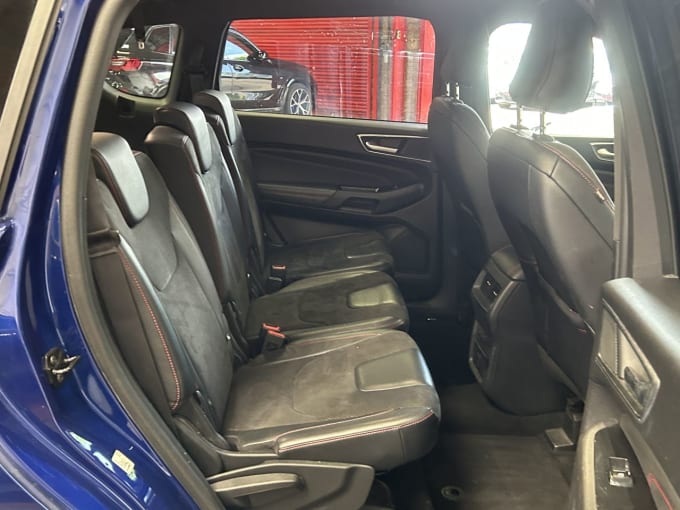 2025 Ford S-max