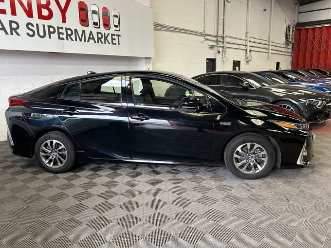 2025 Toyota Prius