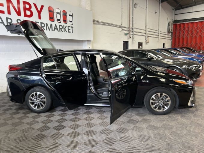 2025 Toyota Prius