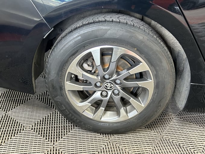2025 Toyota Prius
