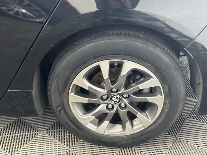 2025 Toyota Prius