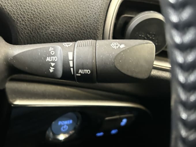 2025 Toyota Prius