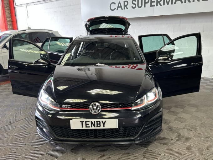 2025 Volkswagen Golf