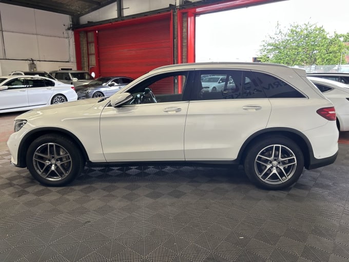 2025 Mercedes-benz Glc