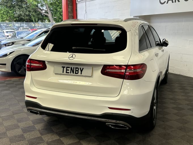 2025 Mercedes-benz Glc