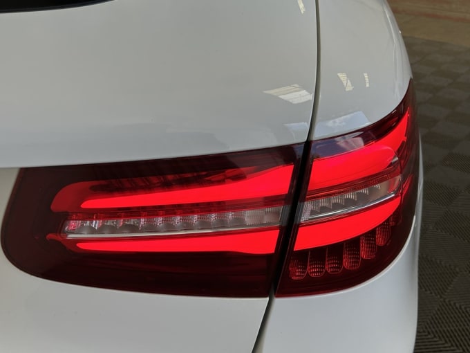 2025 Mercedes-benz Glc
