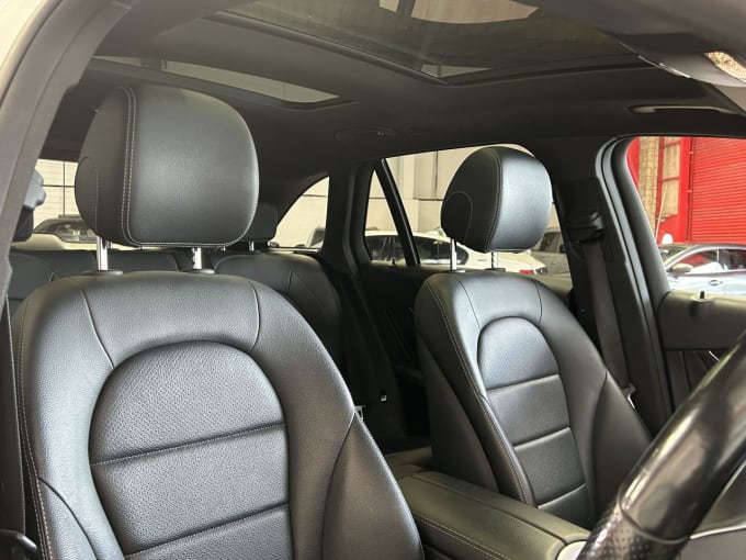 2025 Mercedes-benz Glc