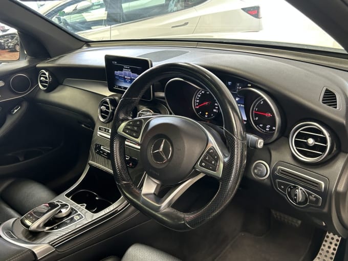 2025 Mercedes-benz Glc