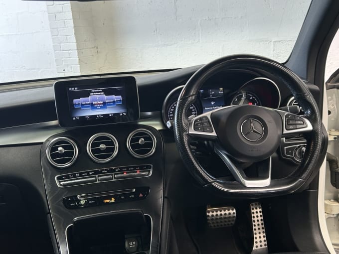 2025 Mercedes-benz Glc