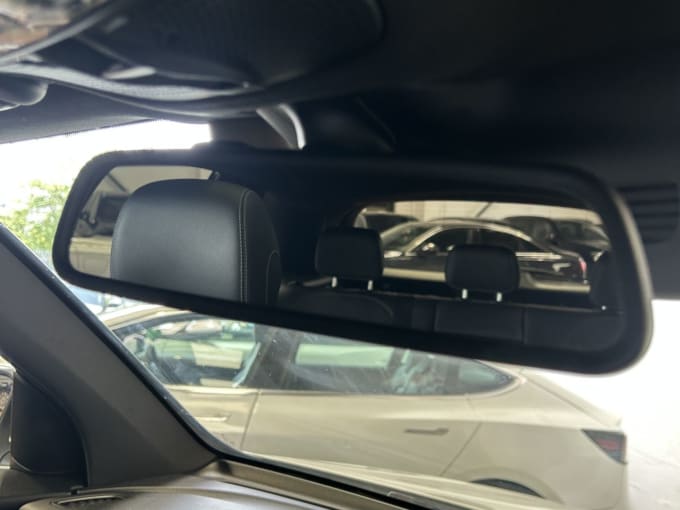 2025 Mercedes-benz Glc