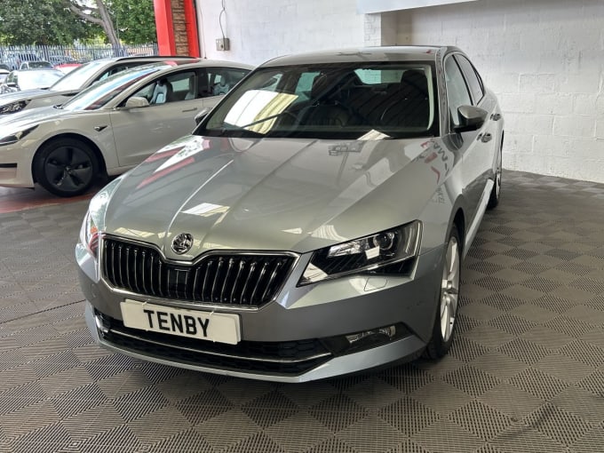 2025 Skoda Superb