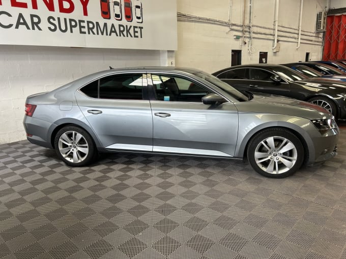 2025 Skoda Superb