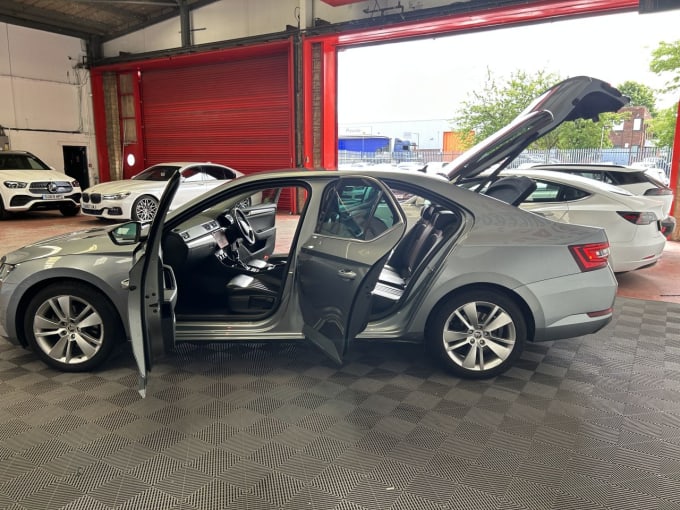 2025 Skoda Superb
