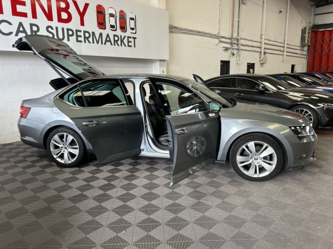 2025 Skoda Superb