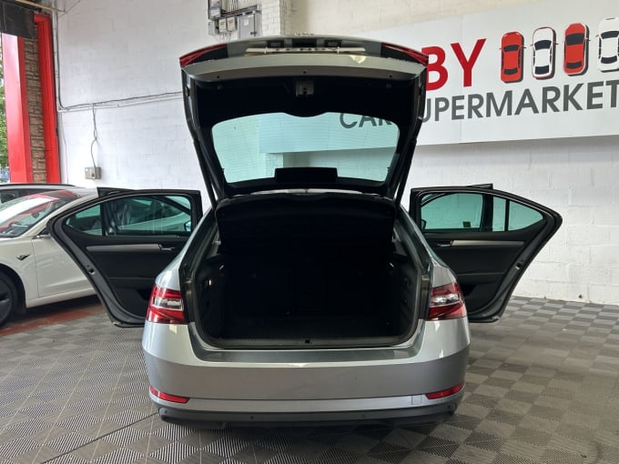 2025 Skoda Superb