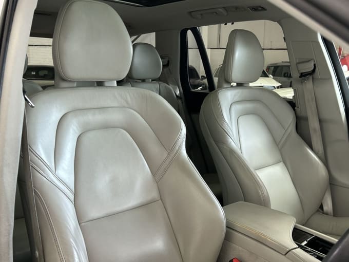 2025 Volvo Xc90