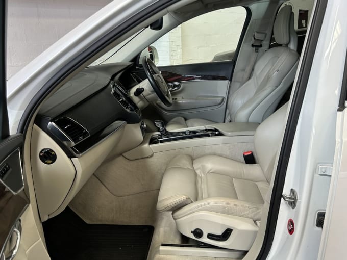 2025 Volvo Xc90