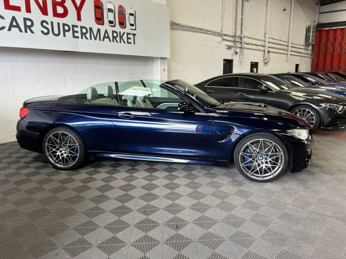 2025 BMW M4